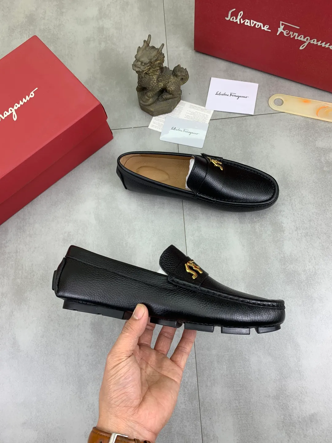 Men's Men's Shoes 💰P380💰【New Style】Water-dyed Pigli 🆘【Salvatore Ferragamo】Men's latest casual beanie shoes! Available at counters simultaneously! The fabric is made of specially imported original calfskin, and the interior is made of imported water-dyed pigskin. It is absolutely luxurious and leads the fashion trend. Matching code: 38-45 3️⃣colors available
